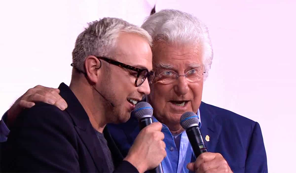 Jamai Loman en Gerard Cox zingen samen een duet in het RTL4 programma Secret Duets.